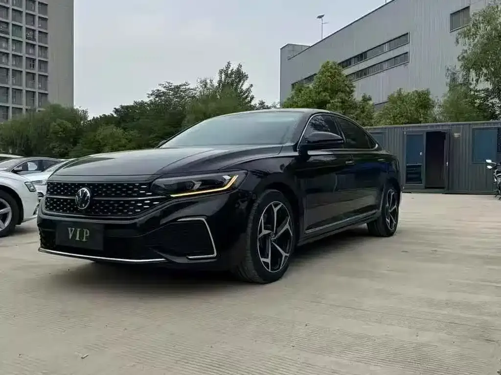 Volkswagen Passat — фото 3
