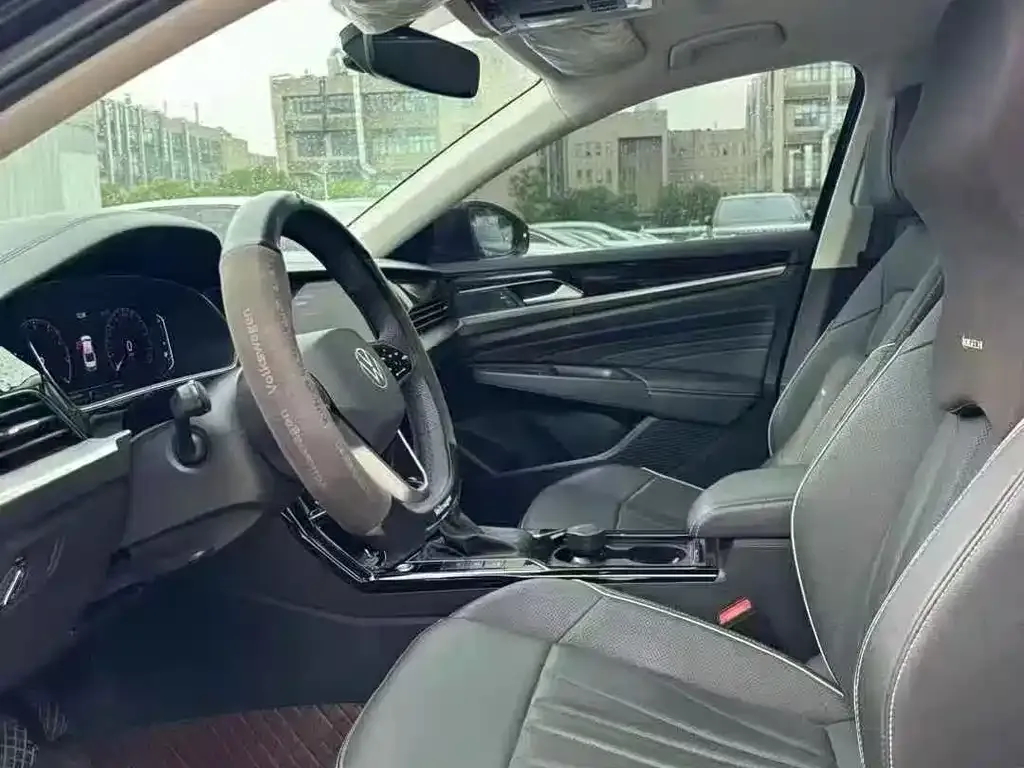 Volkswagen Passat — фото 8