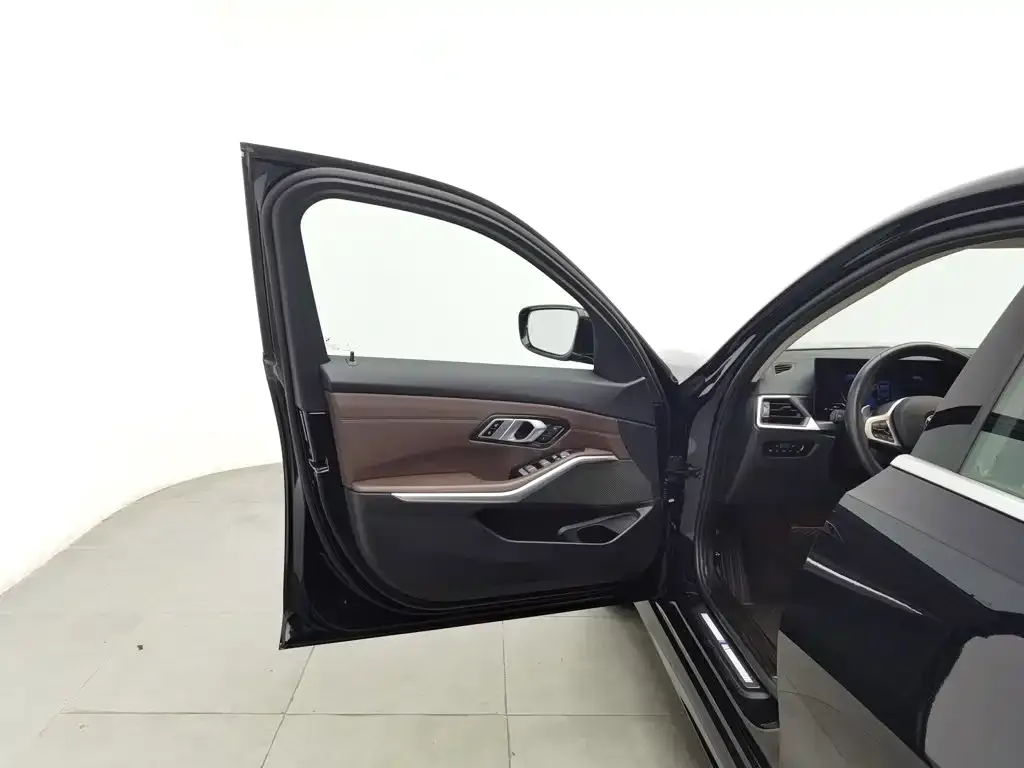 BMW 3 Series — фото 10