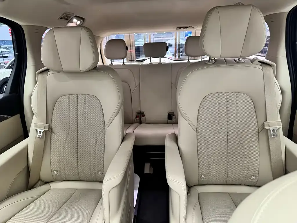 Buick GL8 Hybrid — фото 7