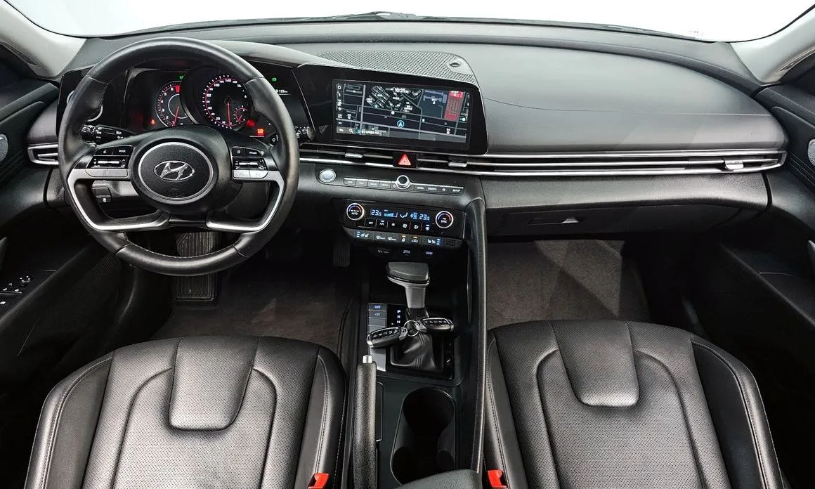 Hyundai AVANTE — фото 5