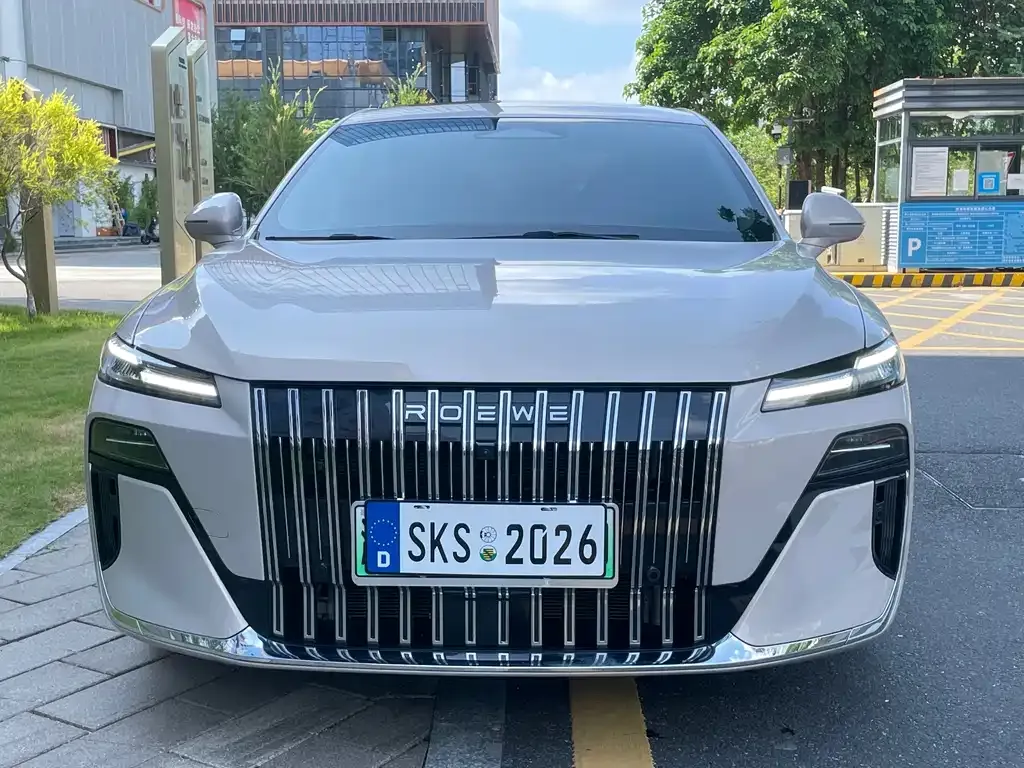 Roewe M7 DMH — фото 8
