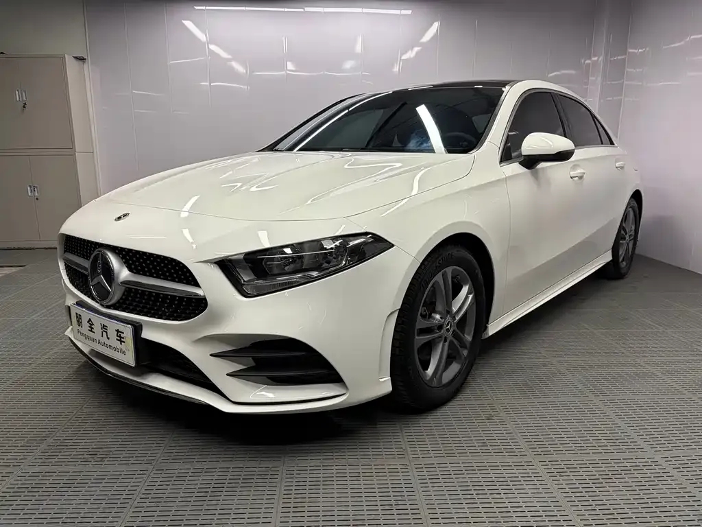 Mercedes-Benz A-Class — фото 1