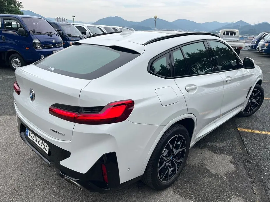BMW X4 — фото 10