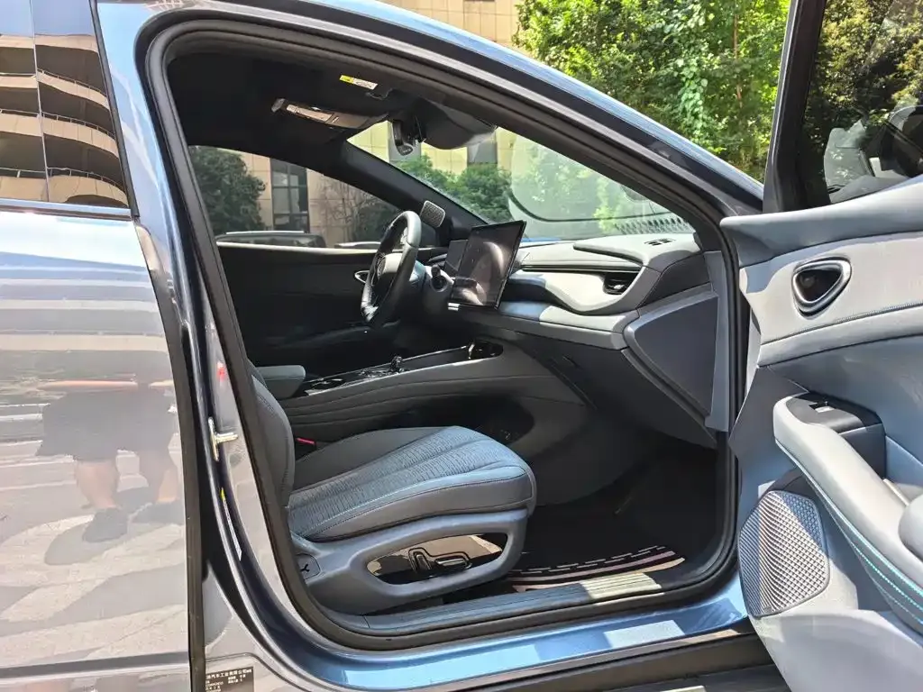 BYD Seal 06GT — фото 10