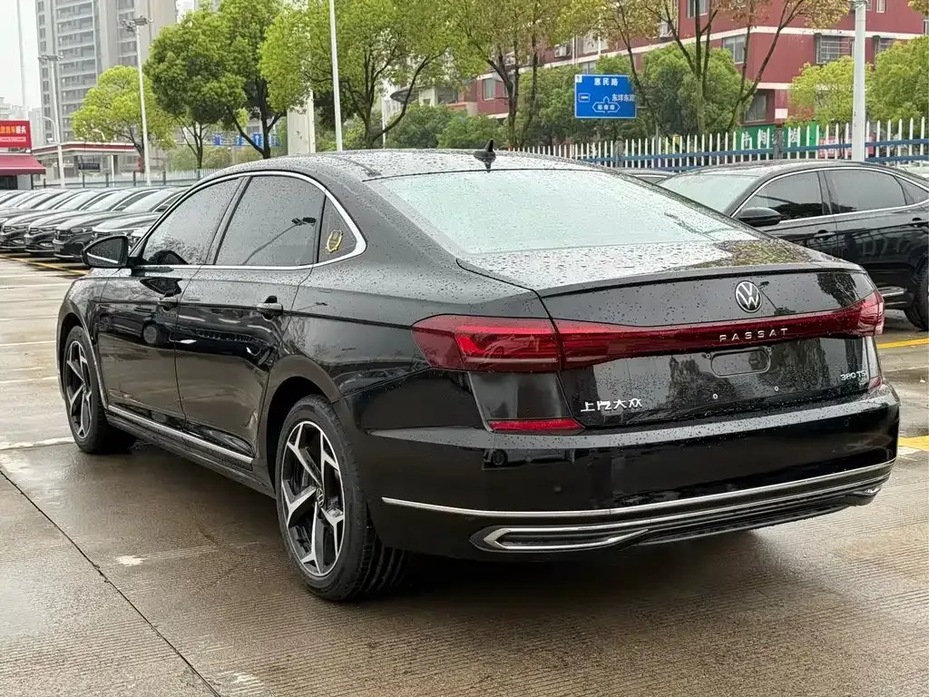 Volkswagen Passat — фото 3