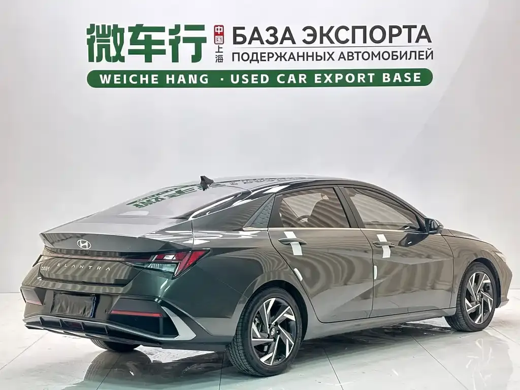Hyundai Elantra — фото 3