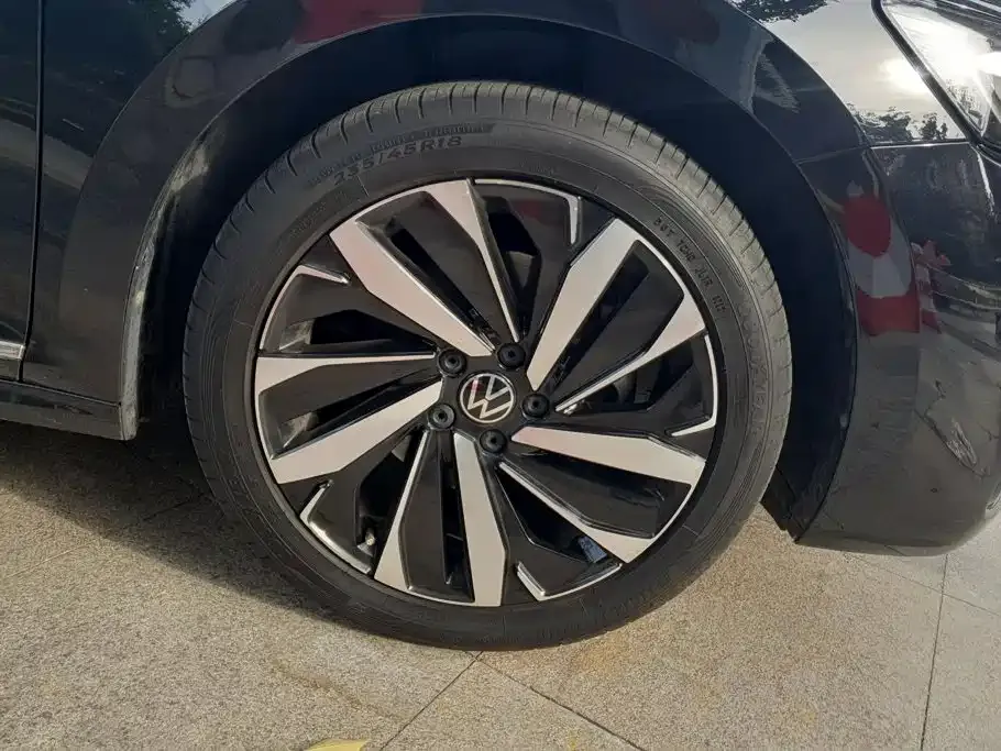 Volkswagen Passat — фото 5