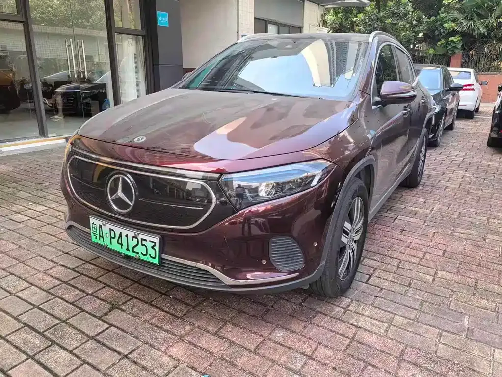 Mercedes-Benz EQA — фото 1