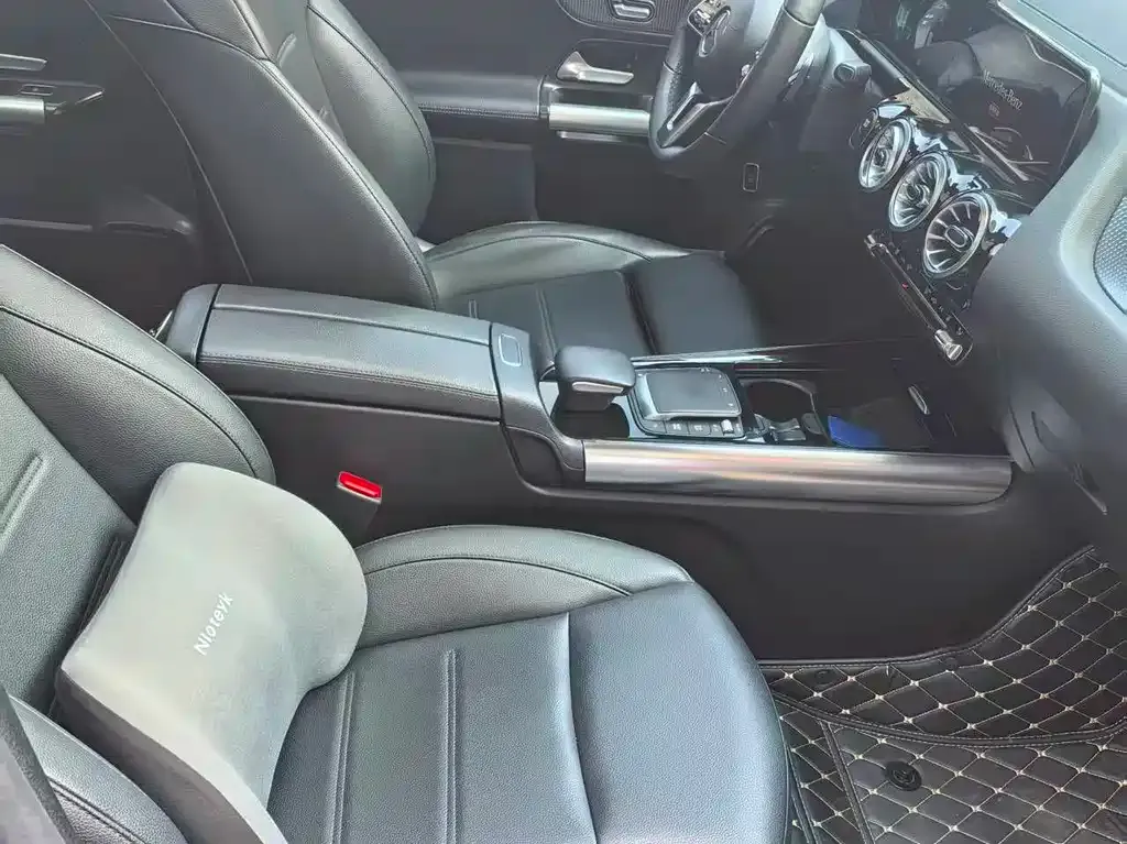 Mercedes-Benz EQA — фото 3