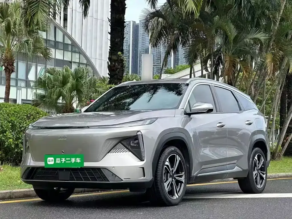 Geely Galaxy L7 — фото 1