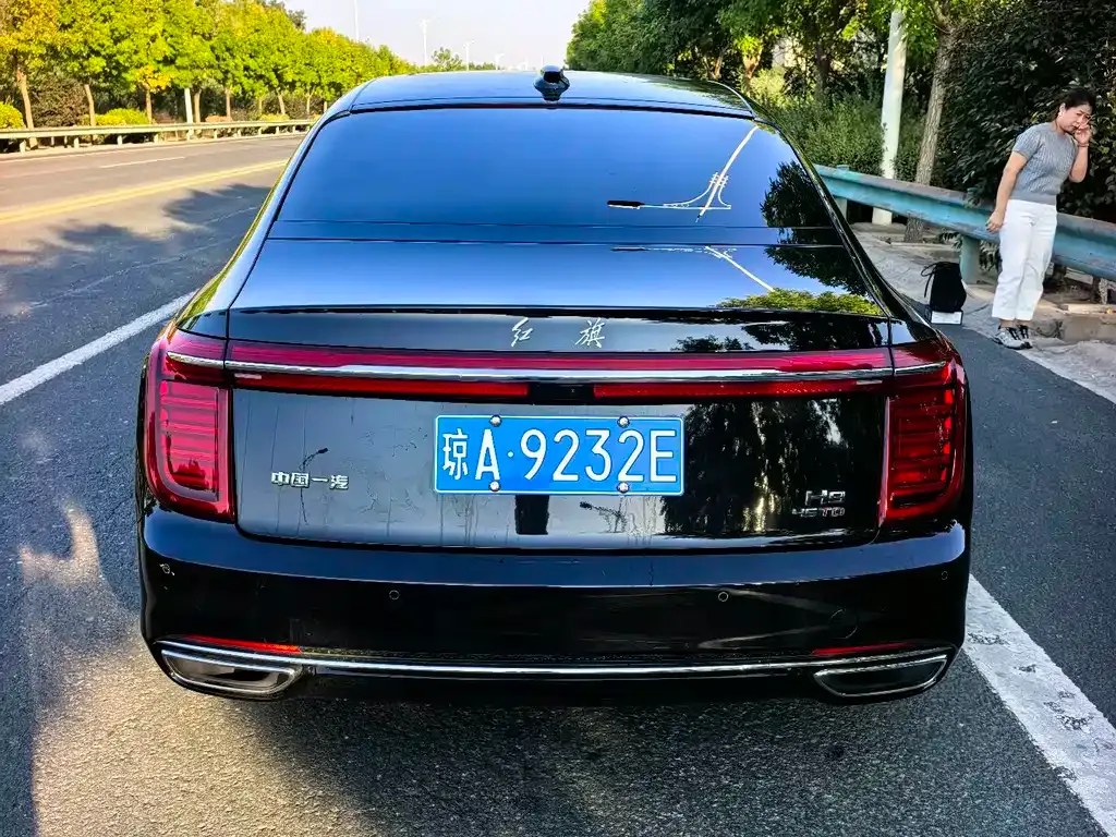 Hongqi H9 — фото 8