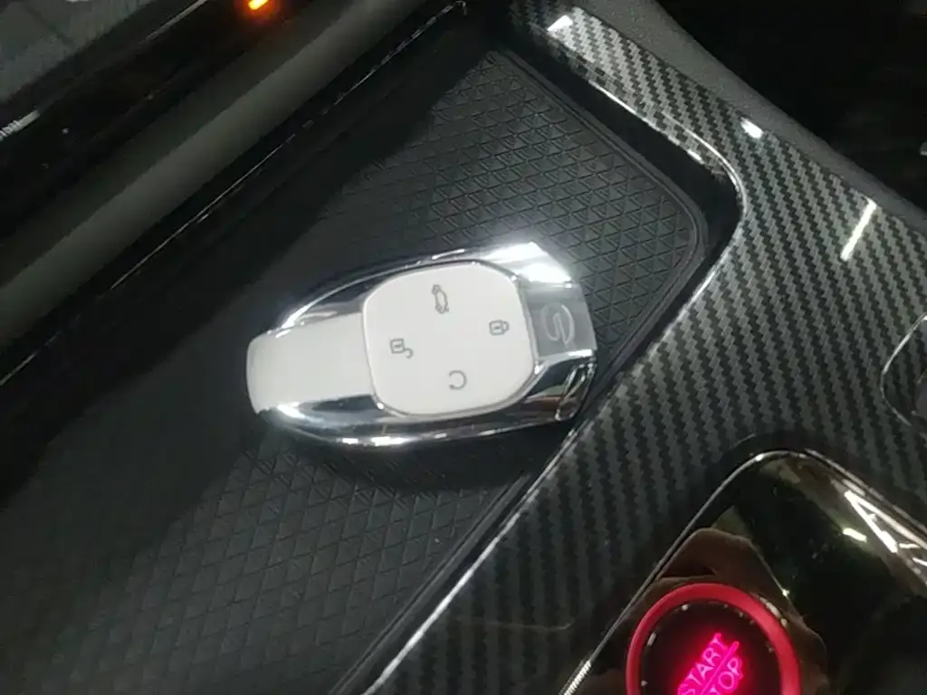 GAC Motor Shadow Leopard — фото 4