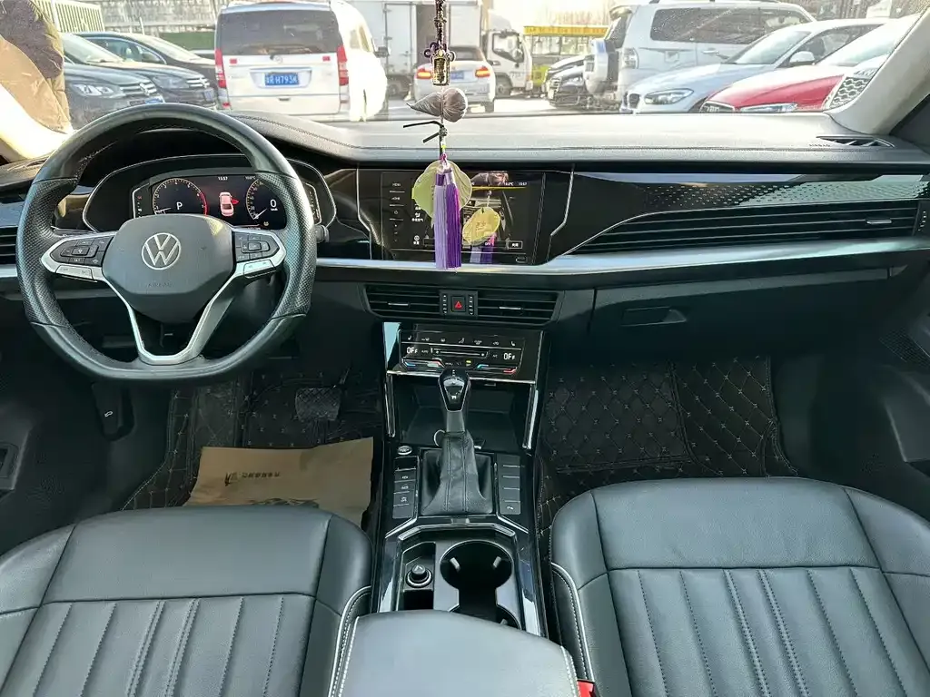 Volkswagen Passat — фото 6
