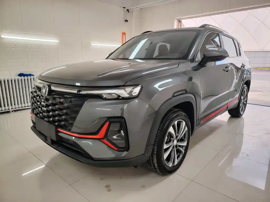 Changan CS35PLUS — фото 1
