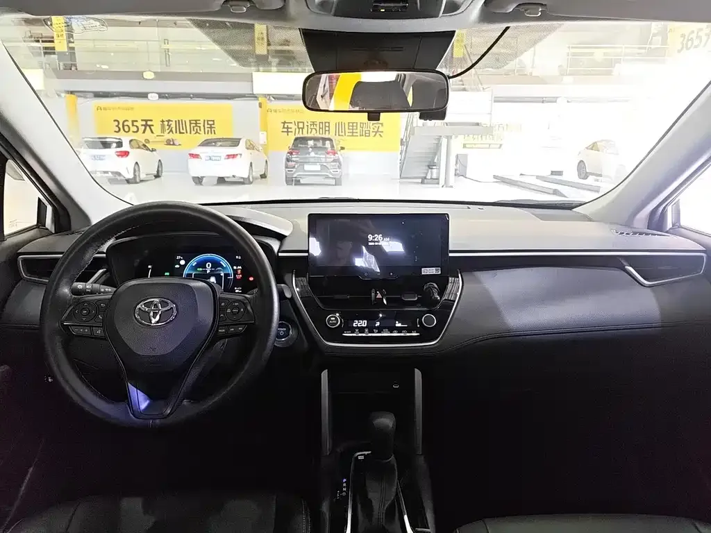 Toyota Corolla Cross — фото 2