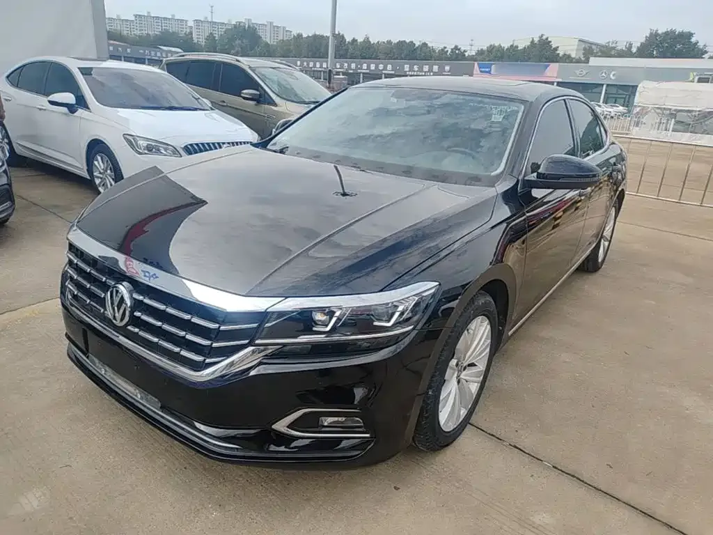 Volkswagen Passat — фото 7