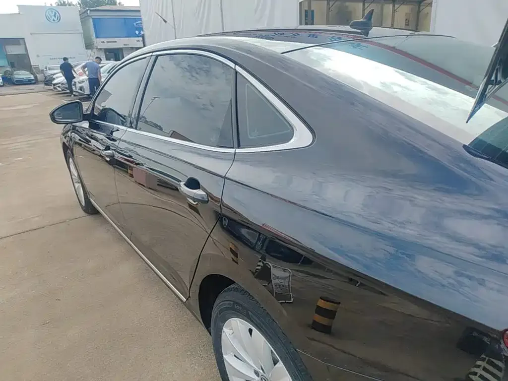 Volkswagen Passat — фото 9