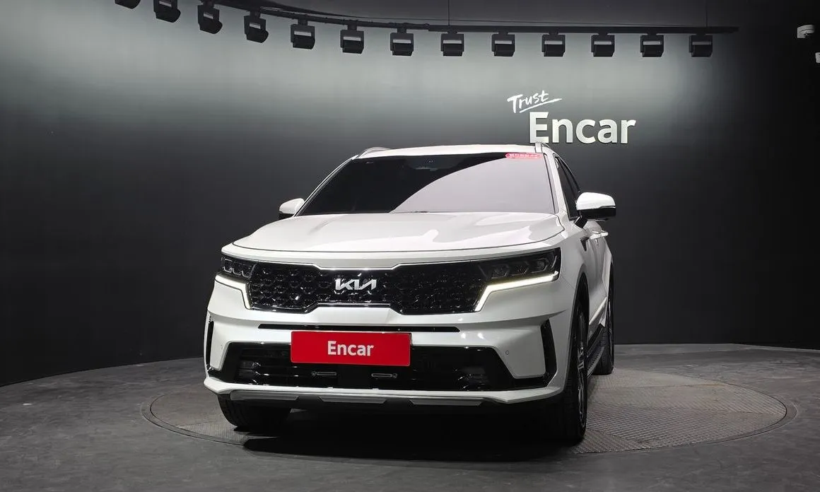 Kia Sorento — фото 9