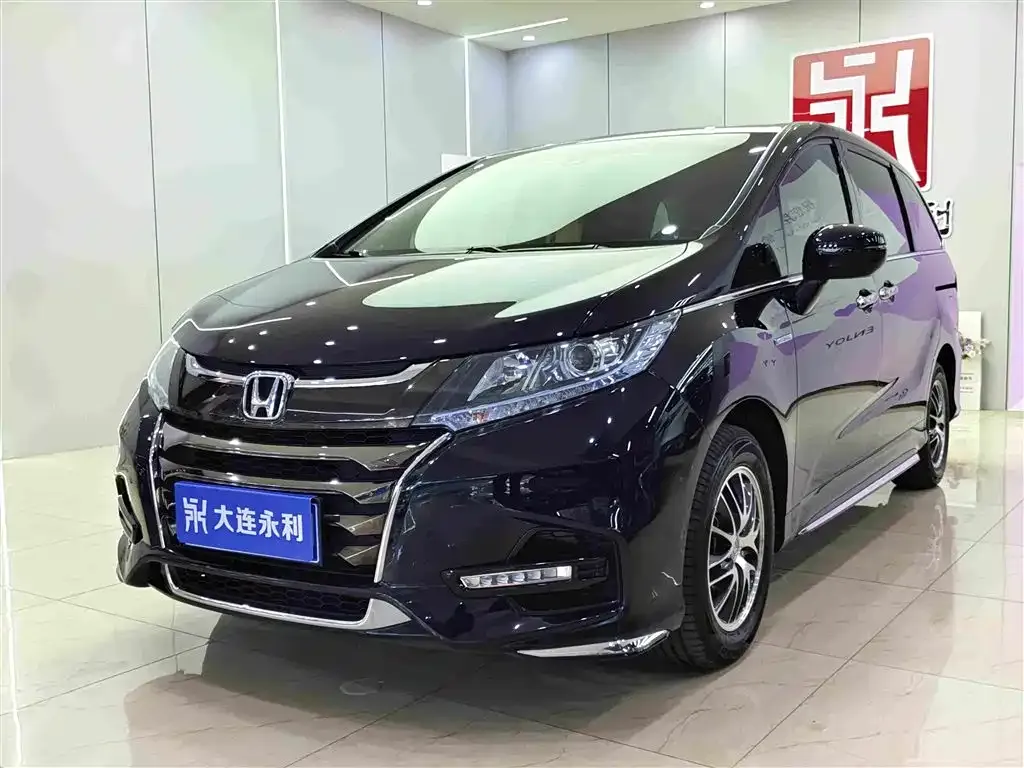 Honda Odyssey — фото 1
