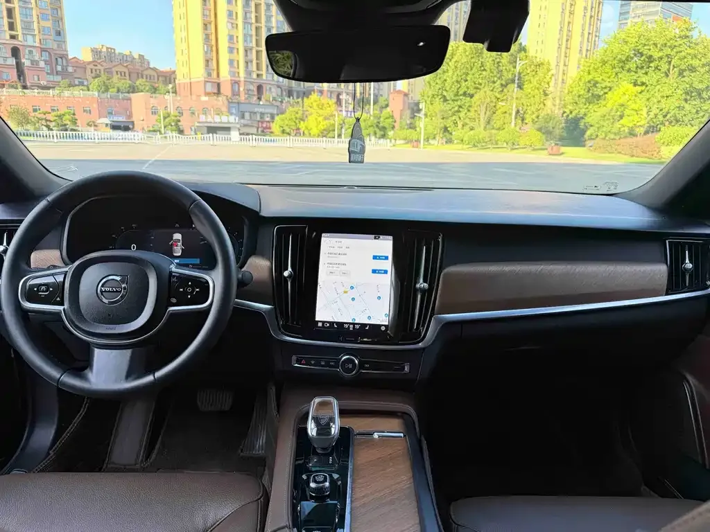 Volvo S90 — фото 2
