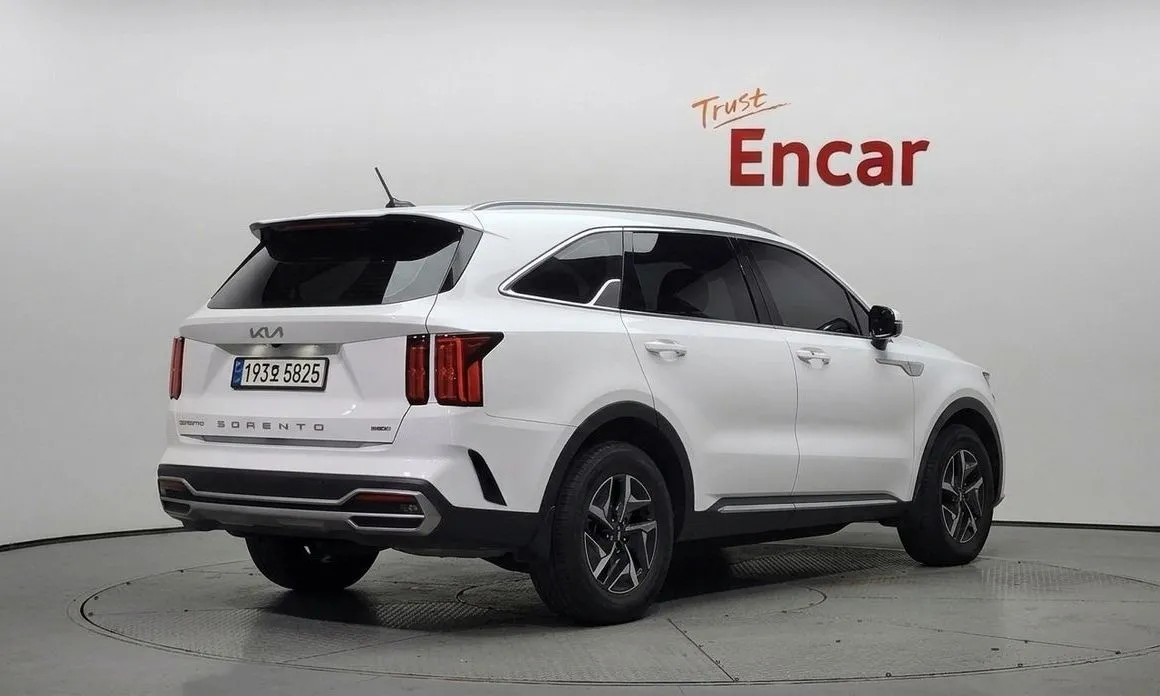 Kia Sorento — фото 5