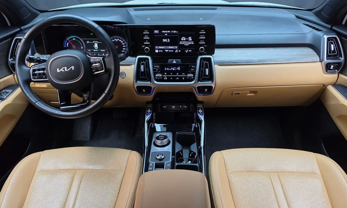 Kia Sorento — фото 10