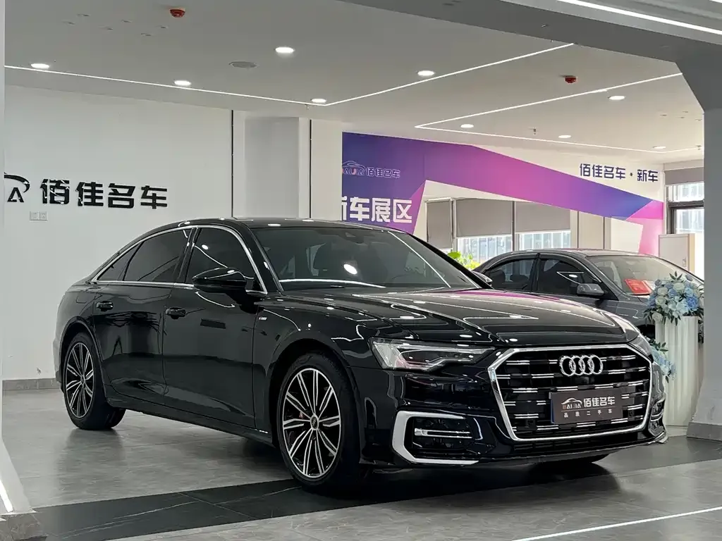Audi A6L — фото 6
