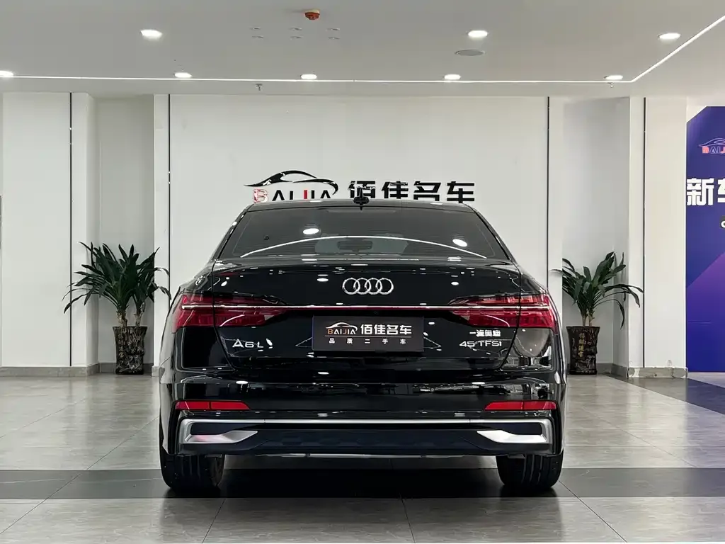 Audi A6L — фото 7