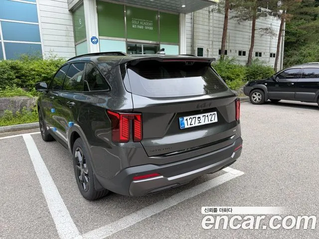 Kia Sorento — фото 7