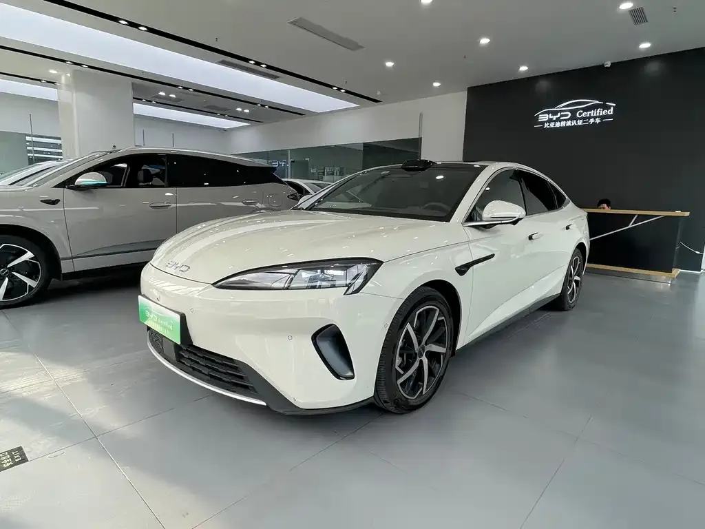 BYD Seal 07 DM-i — фото 1