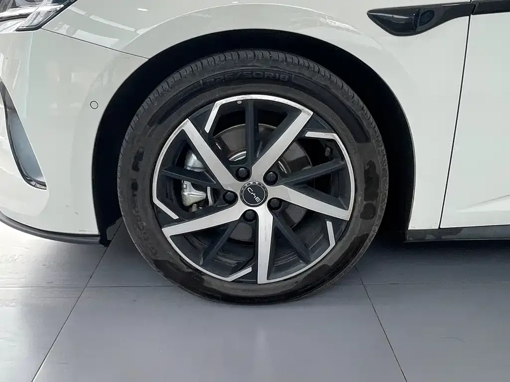BYD Seal 07 DM-i — фото 6