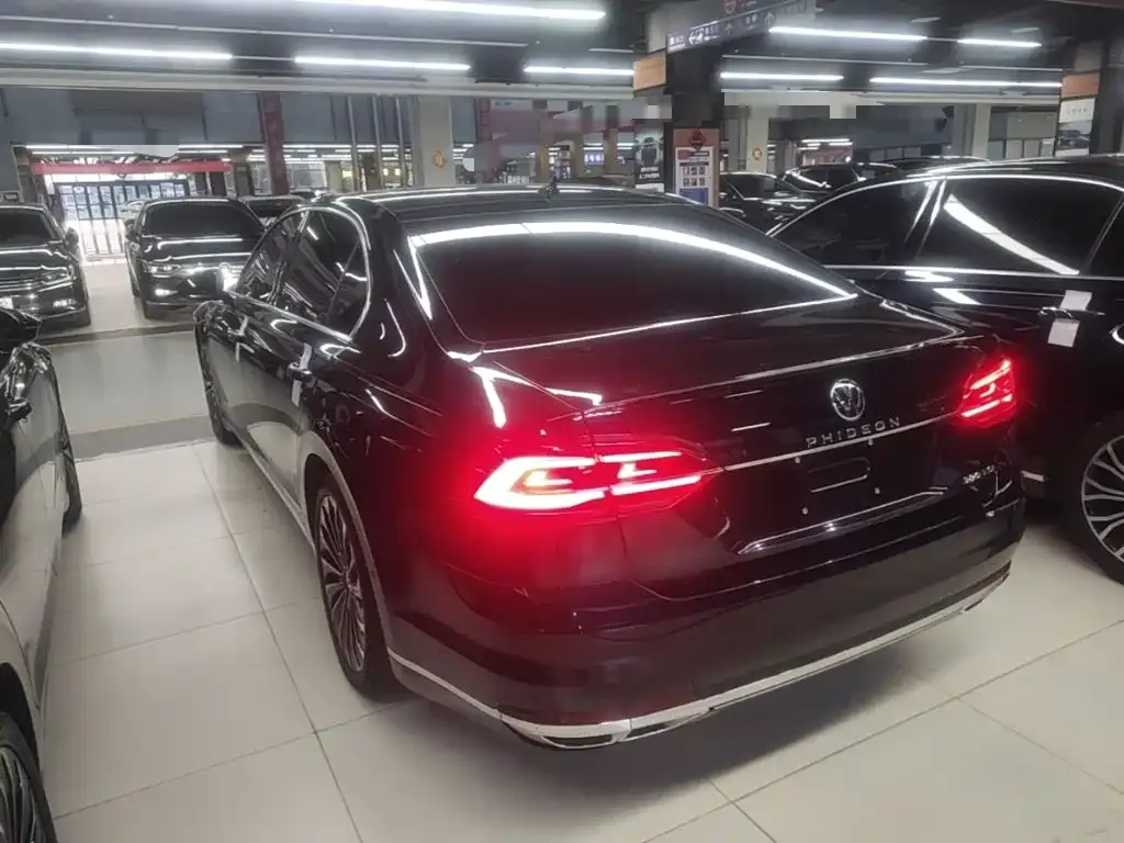 Volkswagen Phideon — фото 8