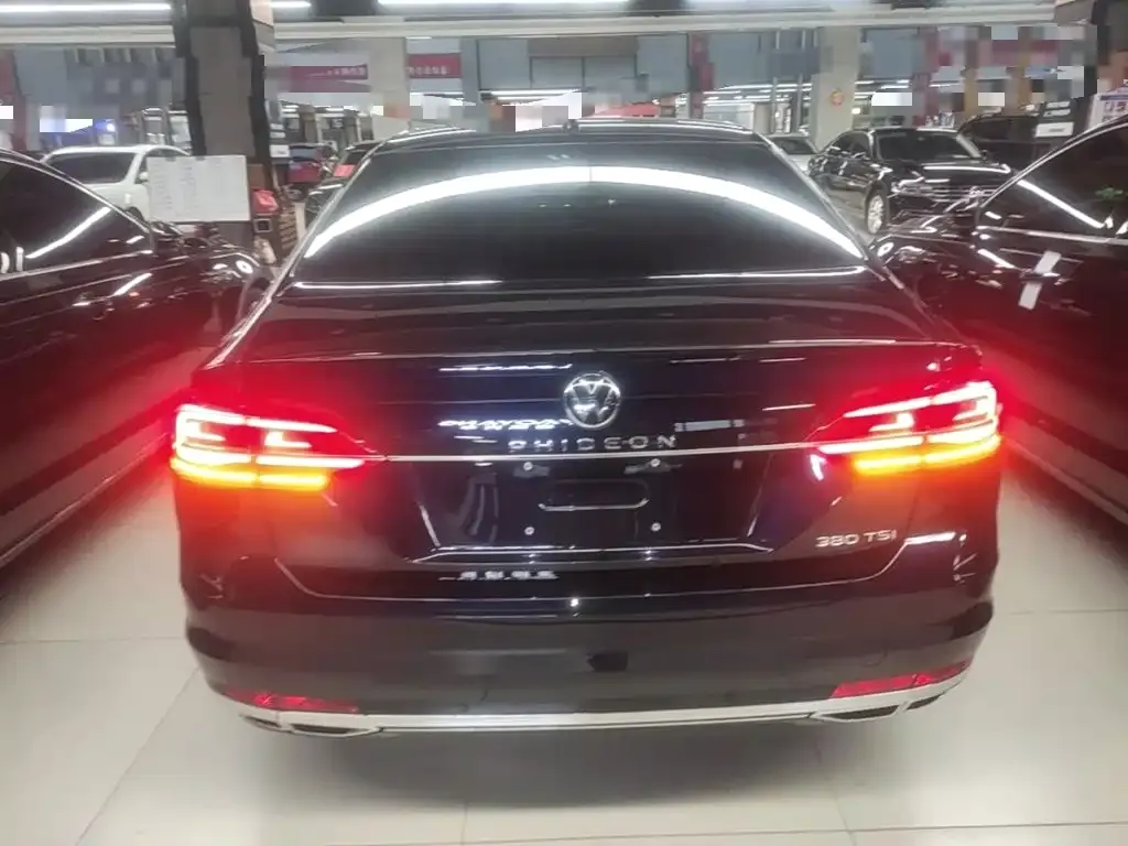 Volkswagen Phideon — фото 10