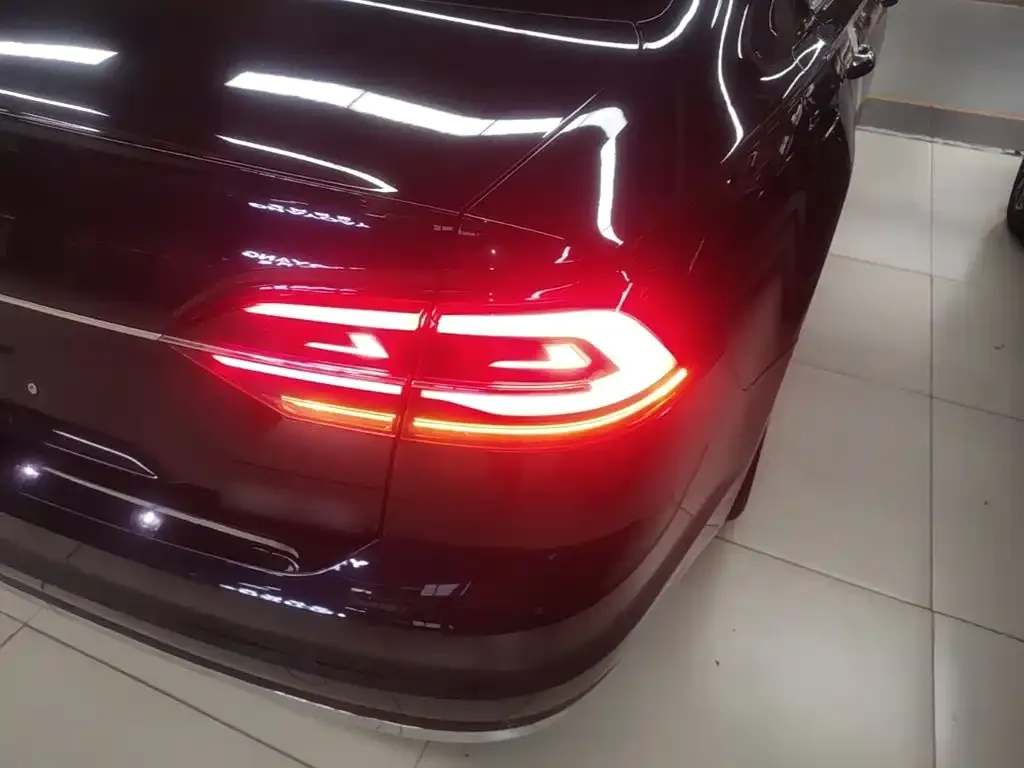 Volkswagen Phideon — фото 2
