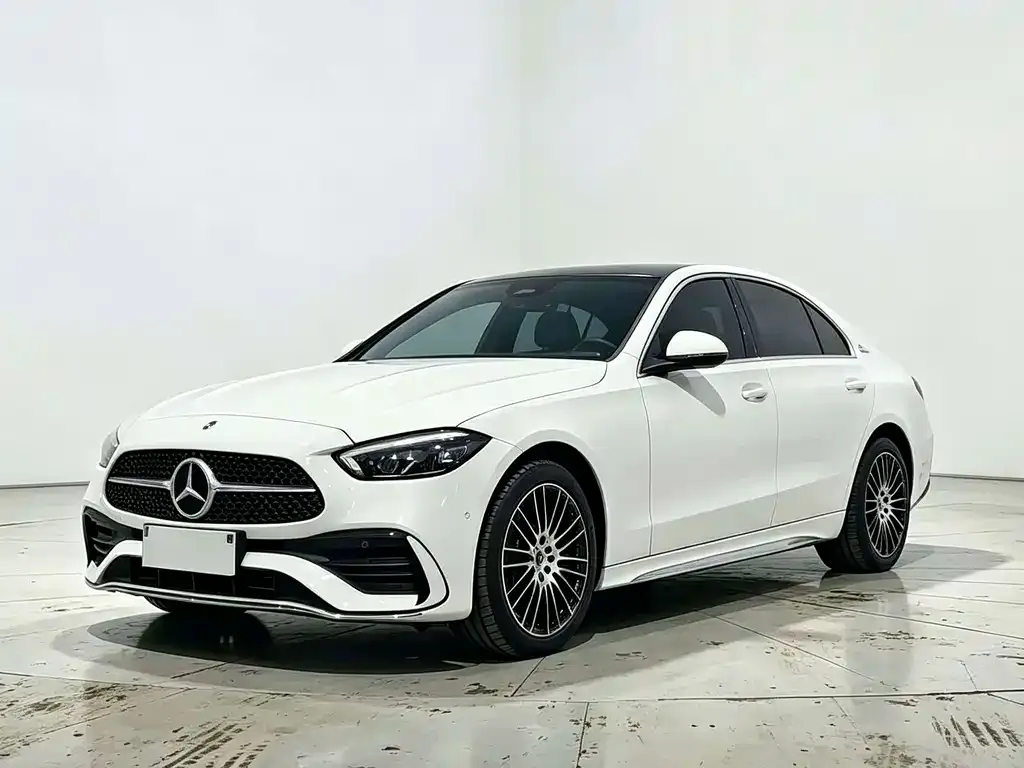 Mercedes-Benz C-Class — фото 1