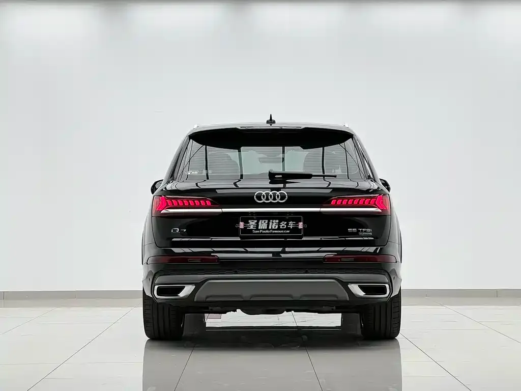 Audi Q7 — фото 3
