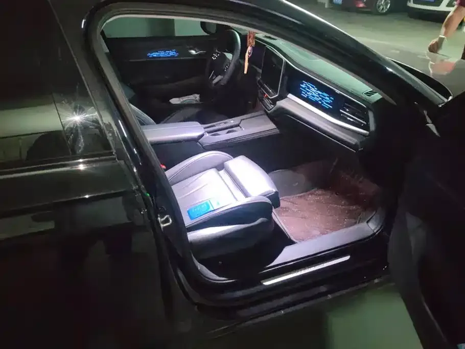 Volkswagen Passat — фото 4