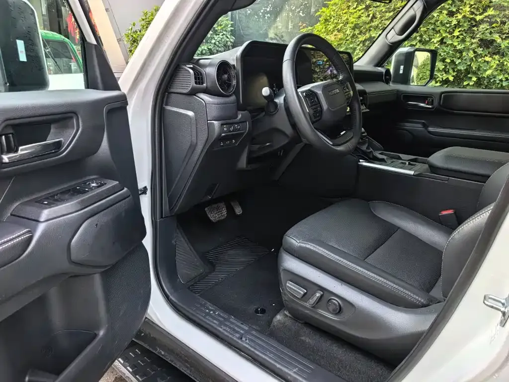 Toyota Prado — фото 3