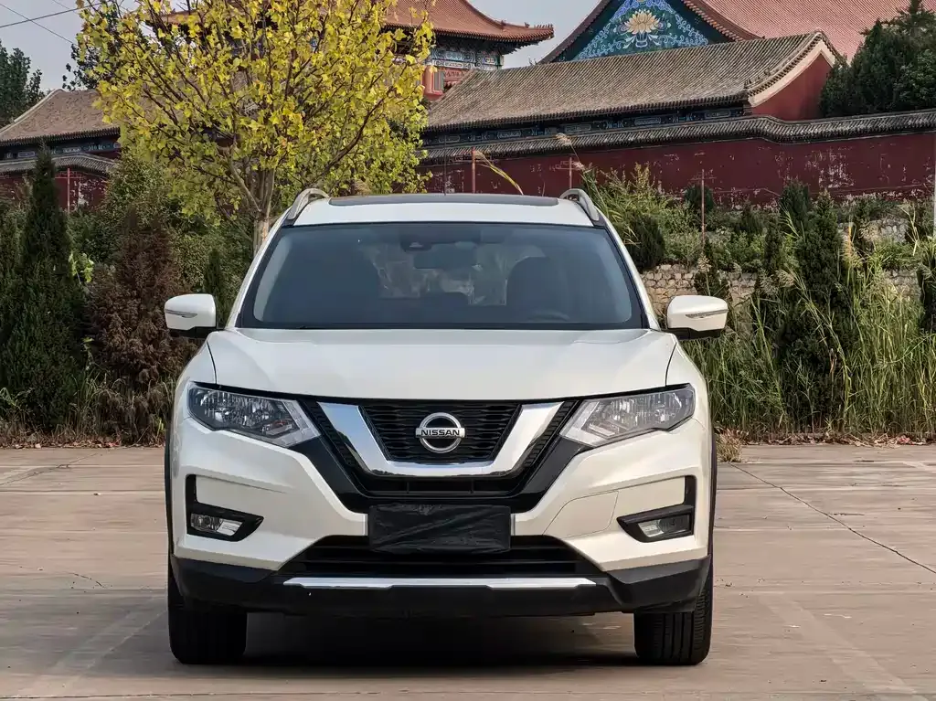 Nissan X-Trail — фото 9