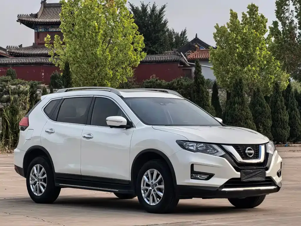 Nissan X-Trail — фото 5