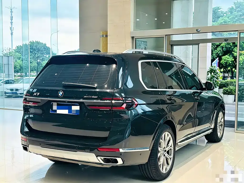 BMW X7 — фото 6