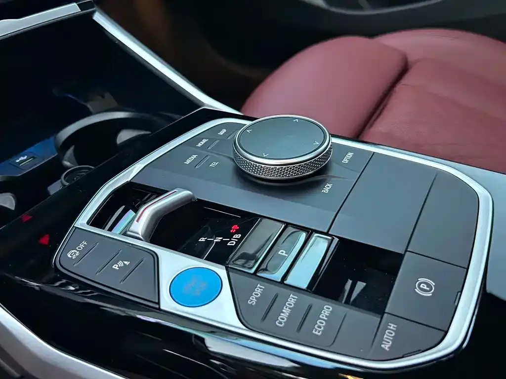BMW i3 — фото 10
