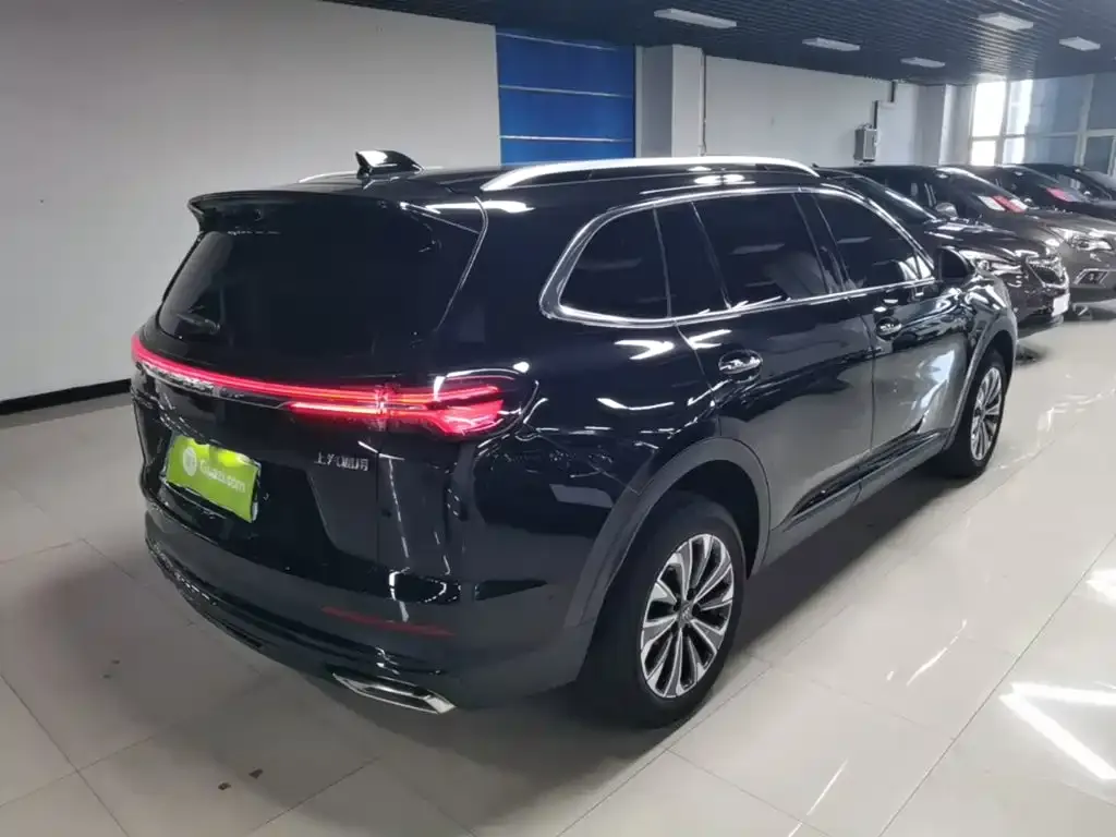 Buick Envision Plus — фото 2