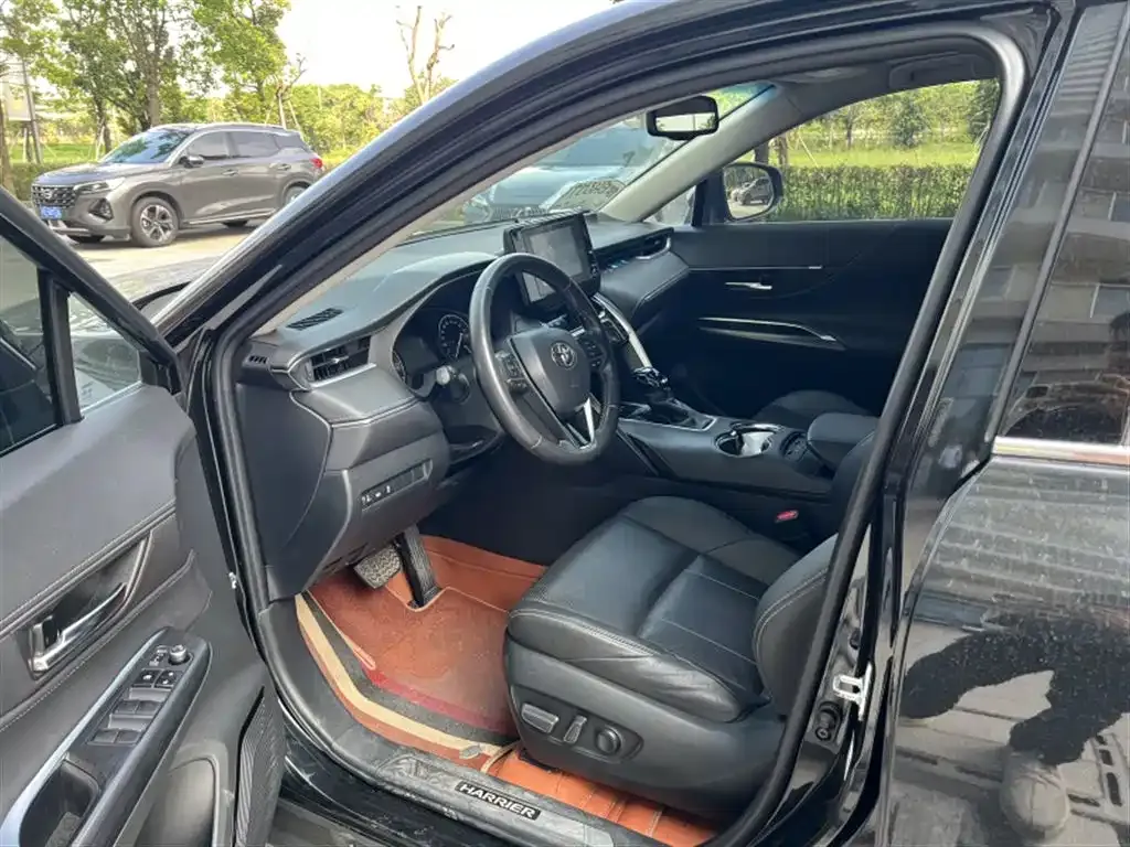 Toyota Harrier — фото 7