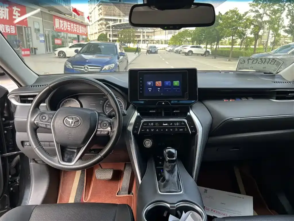 Toyota Harrier — фото 4