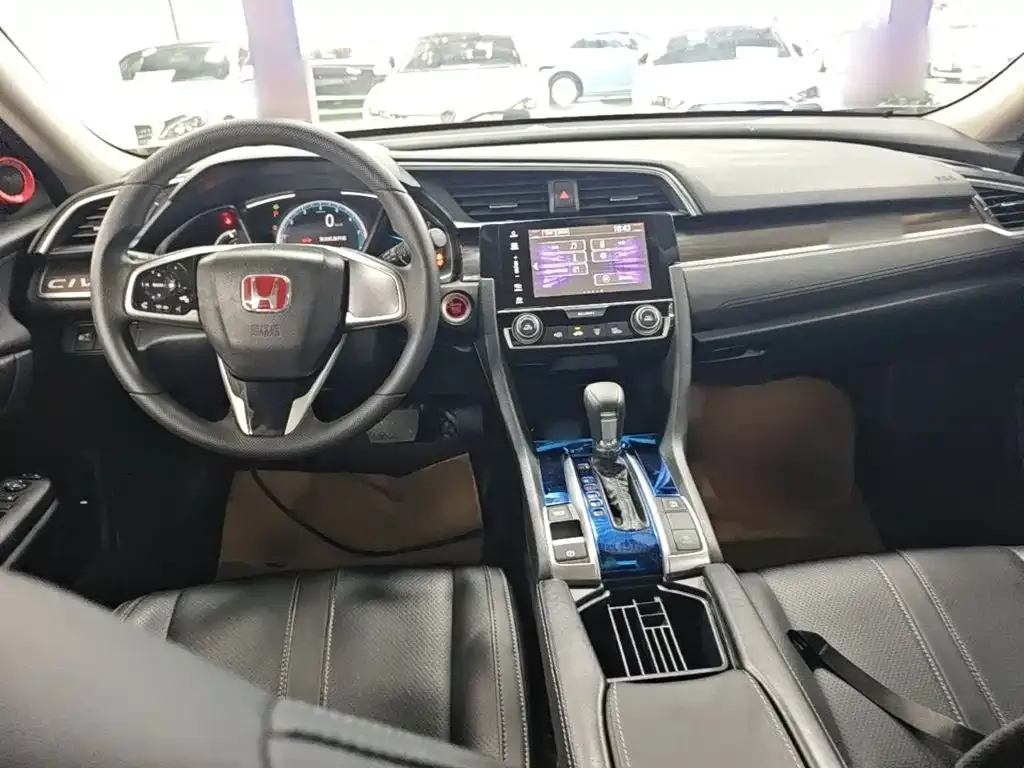 Honda Civic — фото 5