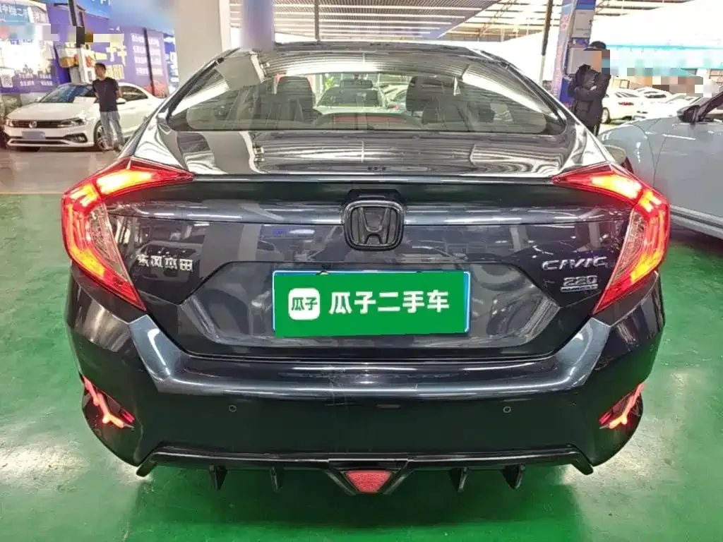 Honda Civic — фото 10