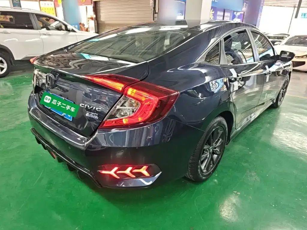 Honda Civic — фото 3