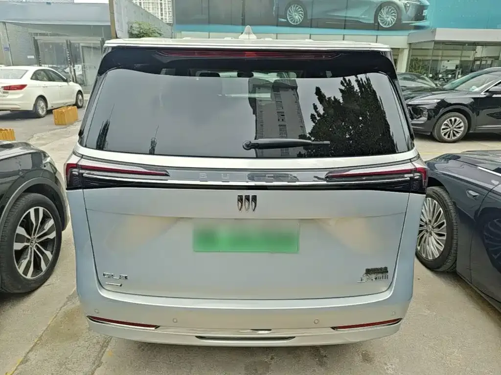 Buick GL8 Hybrid — фото 6
